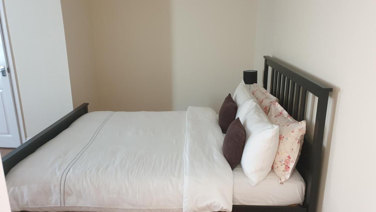 Appartement Guess Bungalow Wembley à Londres Extérieur photo